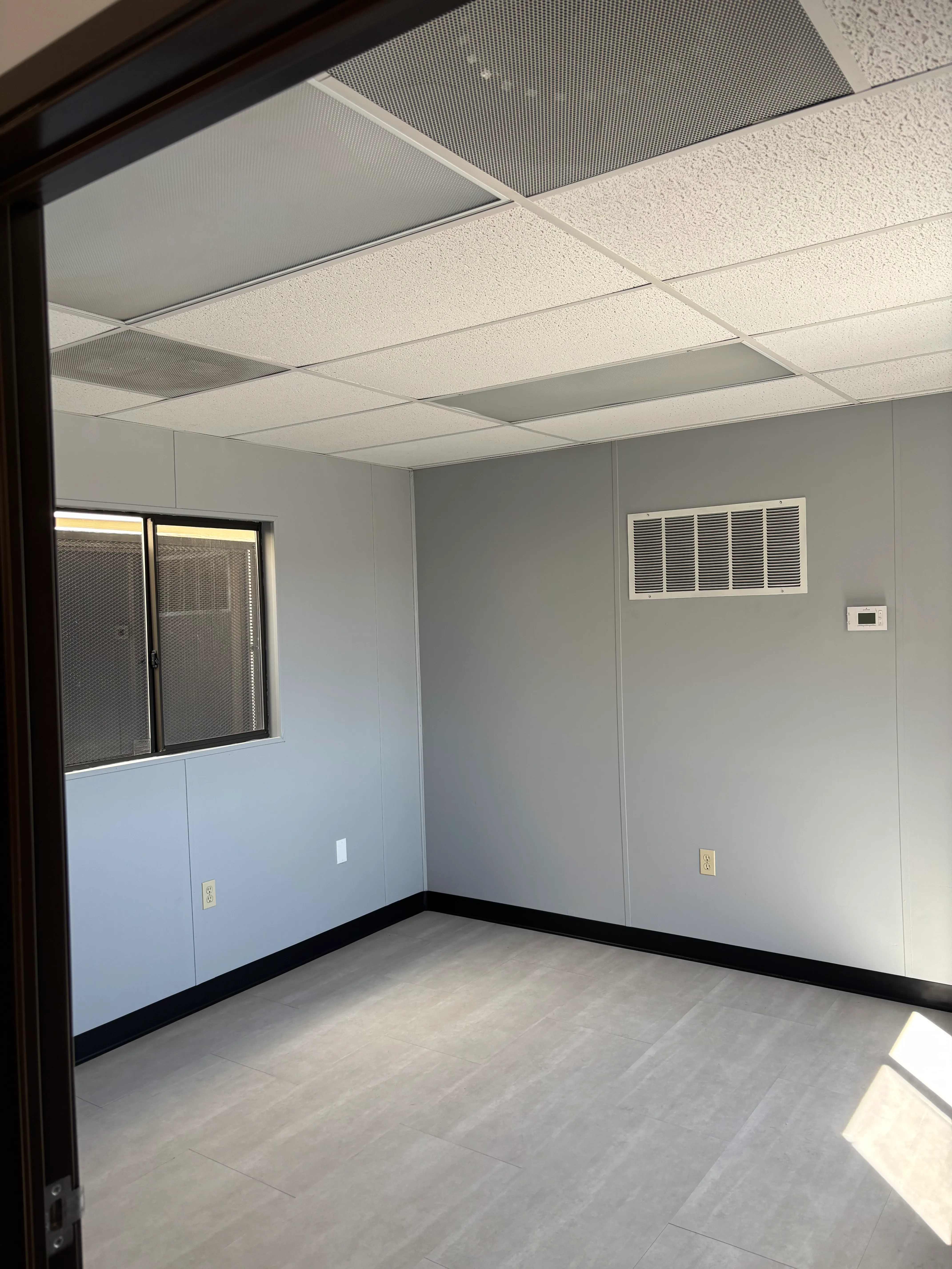 12' x 56' Office image 3