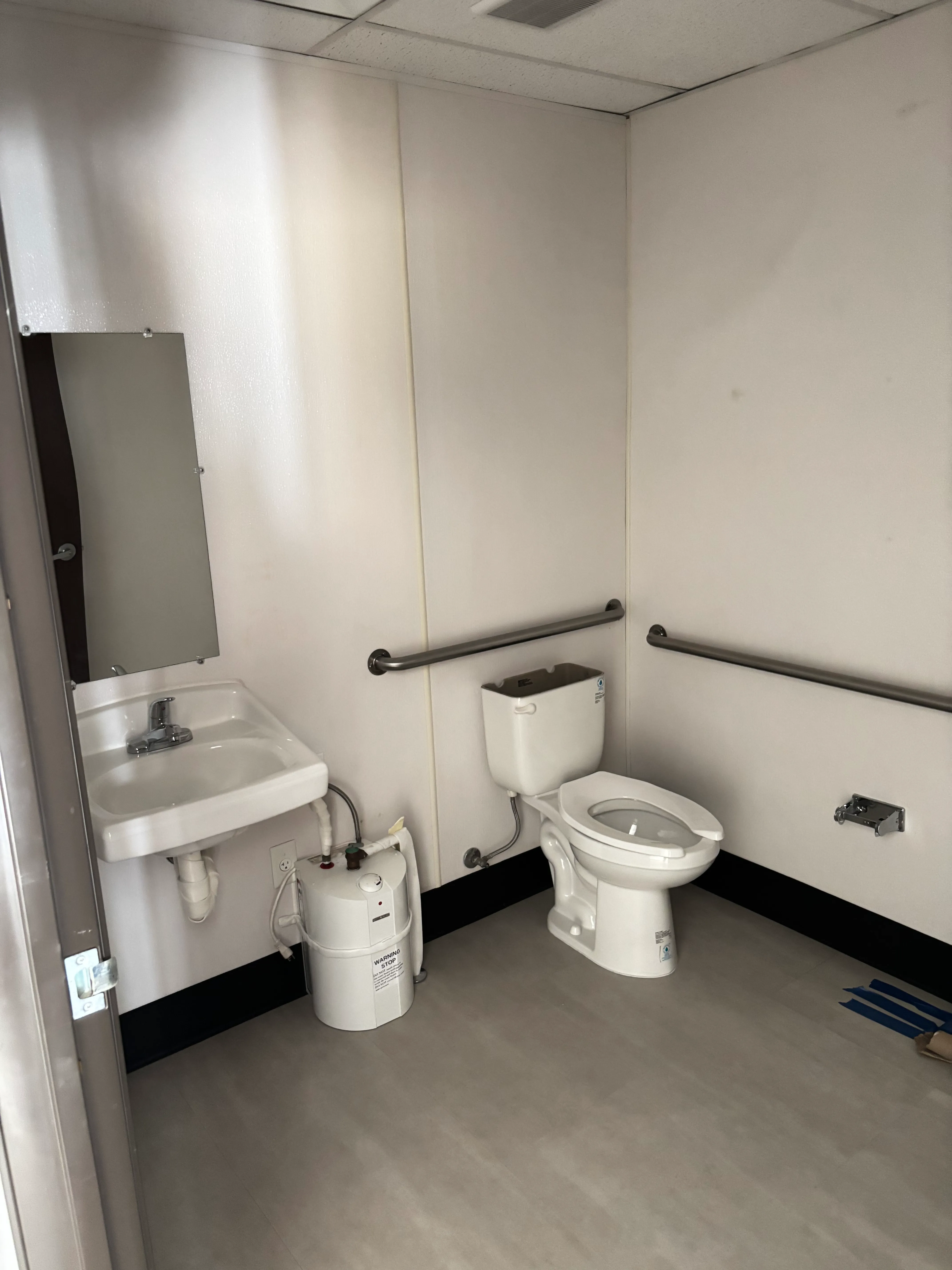 12' x 56' Office image 5