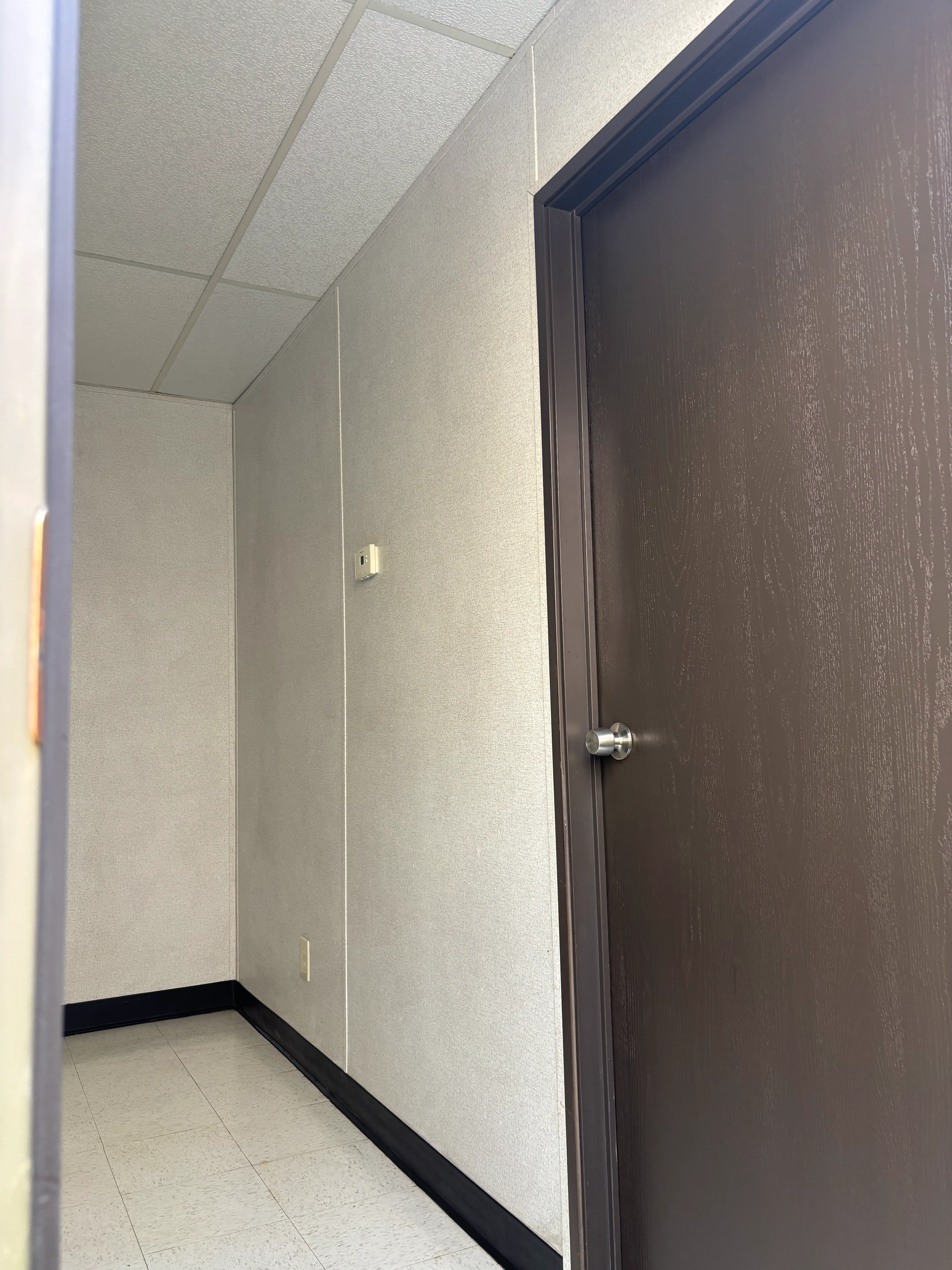 12' x 60' Office image 3