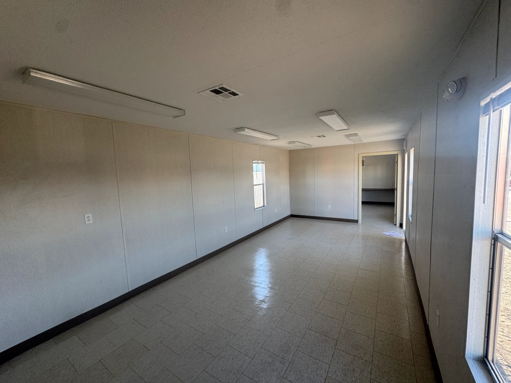 12' x 56' Office image 5