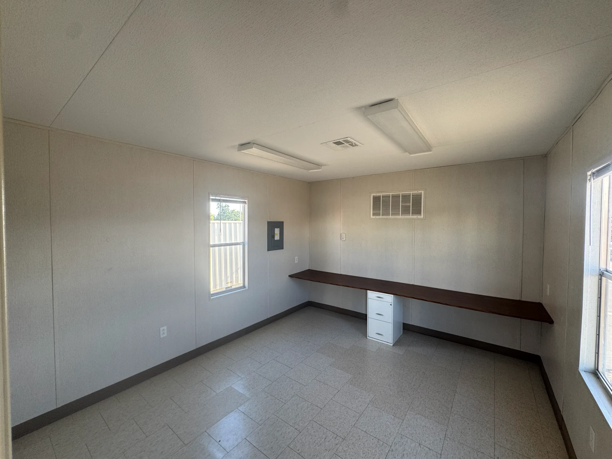 12' x 56' Office image 7