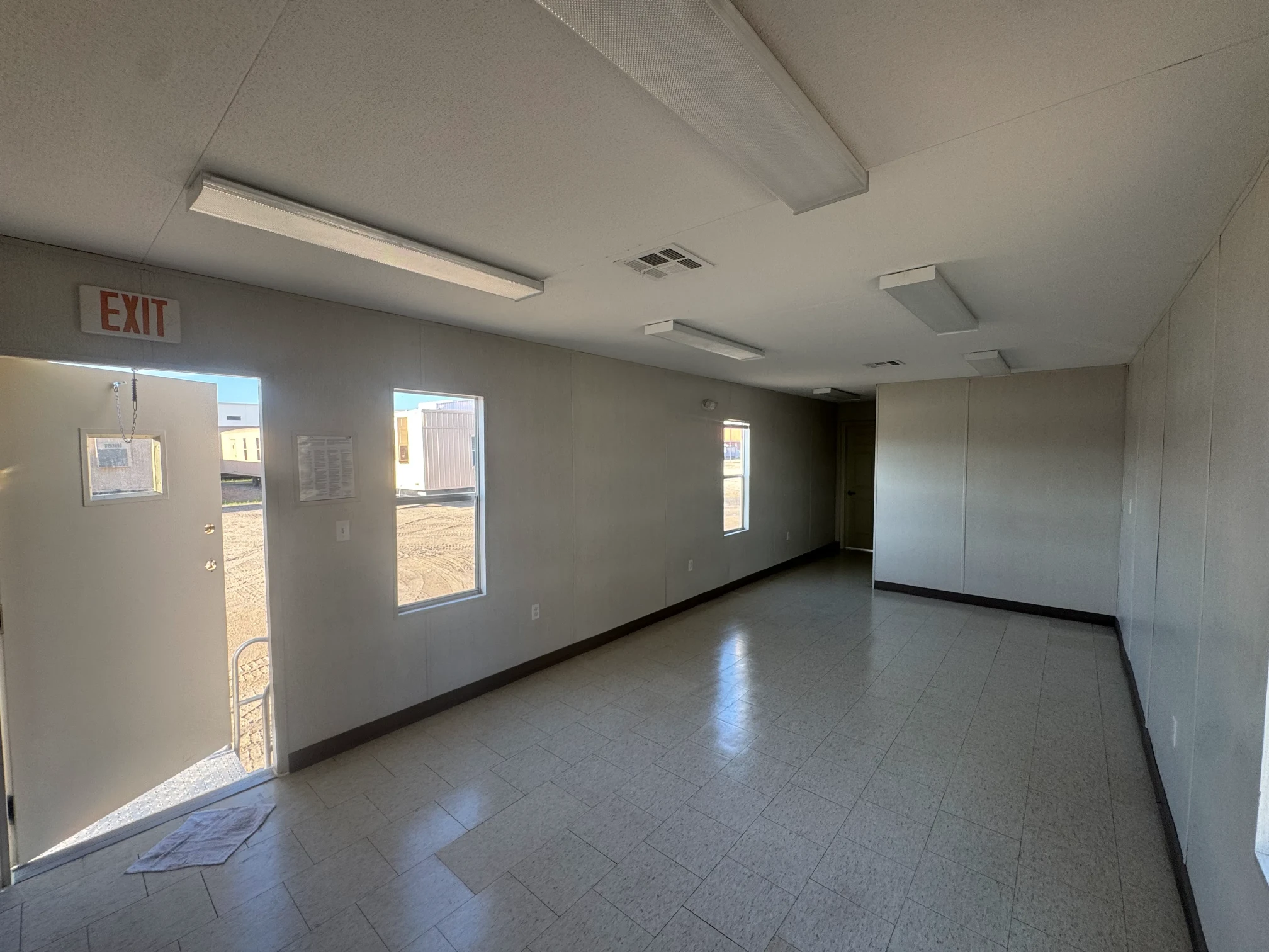 12' x 56' Office image 8