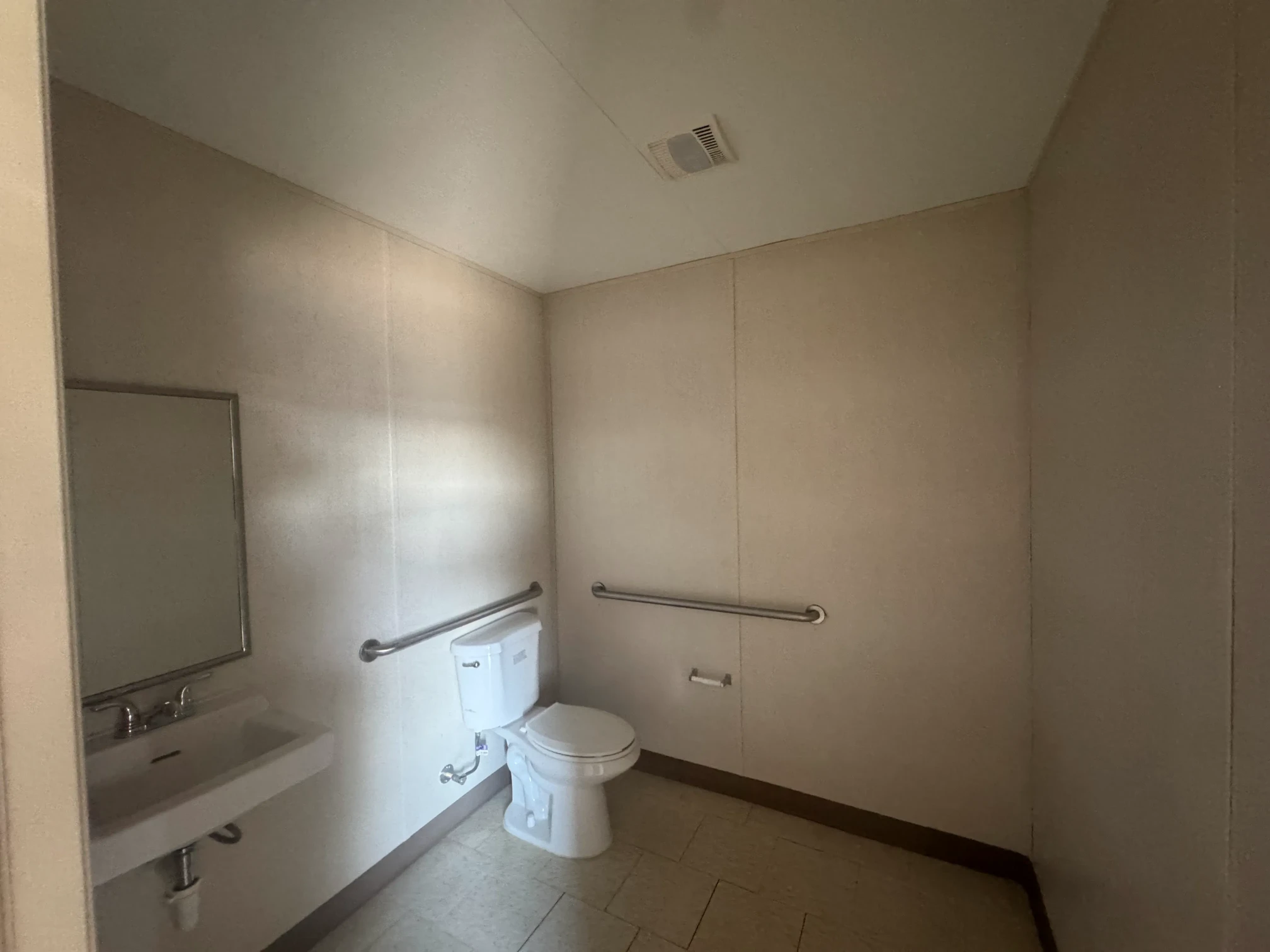 12' x 56' Office image 9