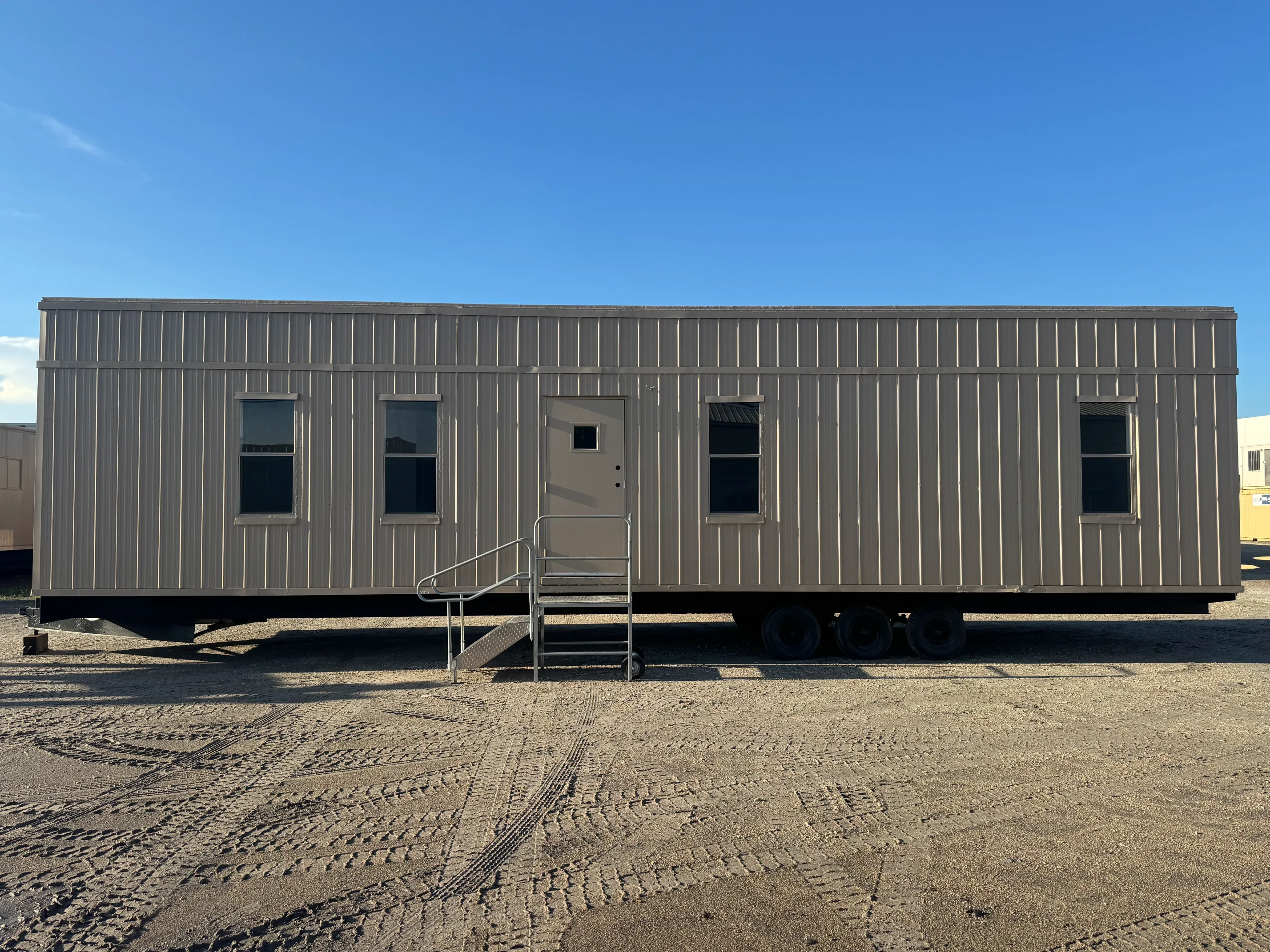 12' x 44' Office image 3