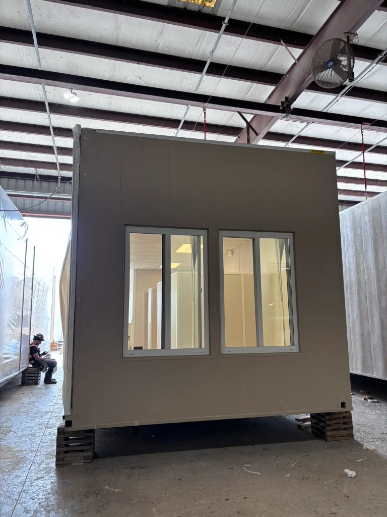 24' x 36' Office image 2