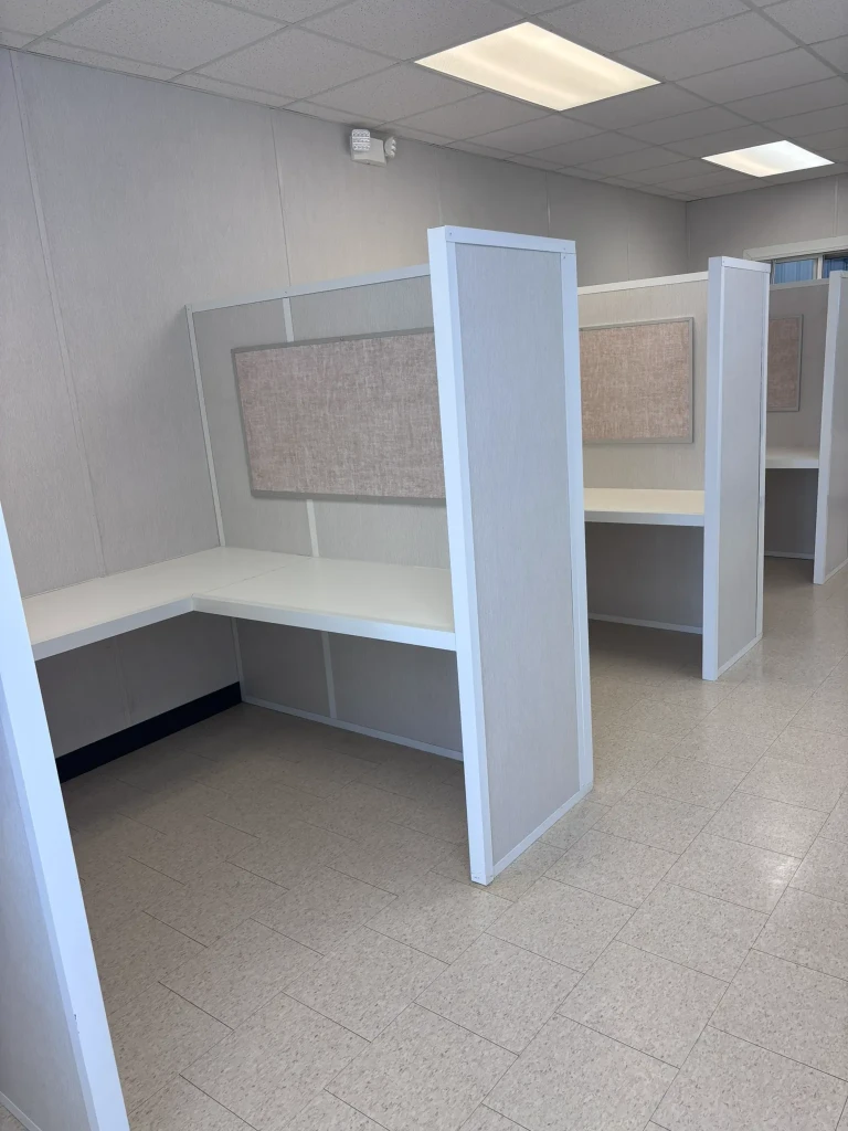 24' x 36' Office image 6