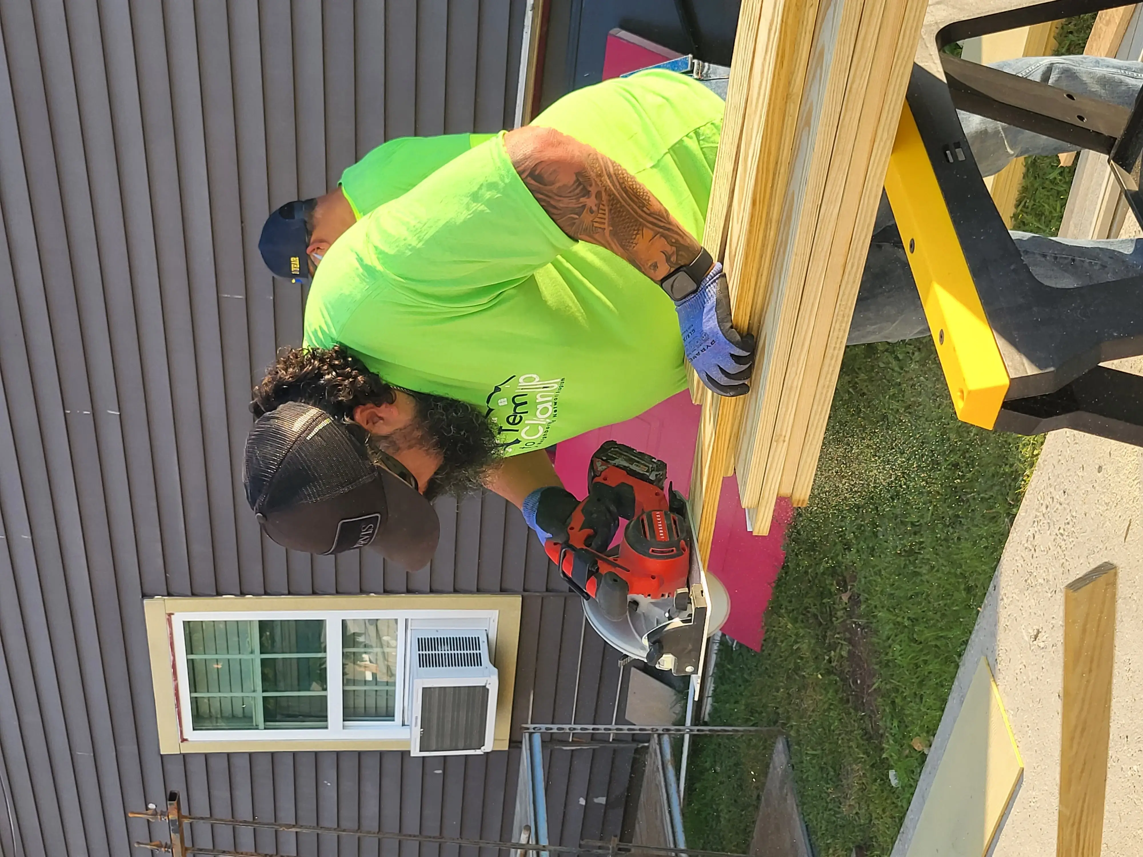 Pasadena Team Up To Clean Up