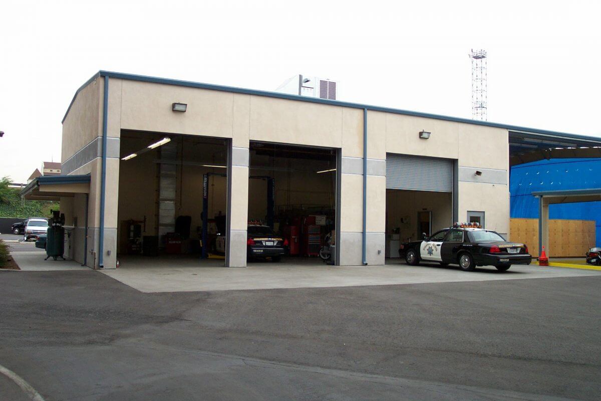 Pre-Engineered Metal Auto-bay