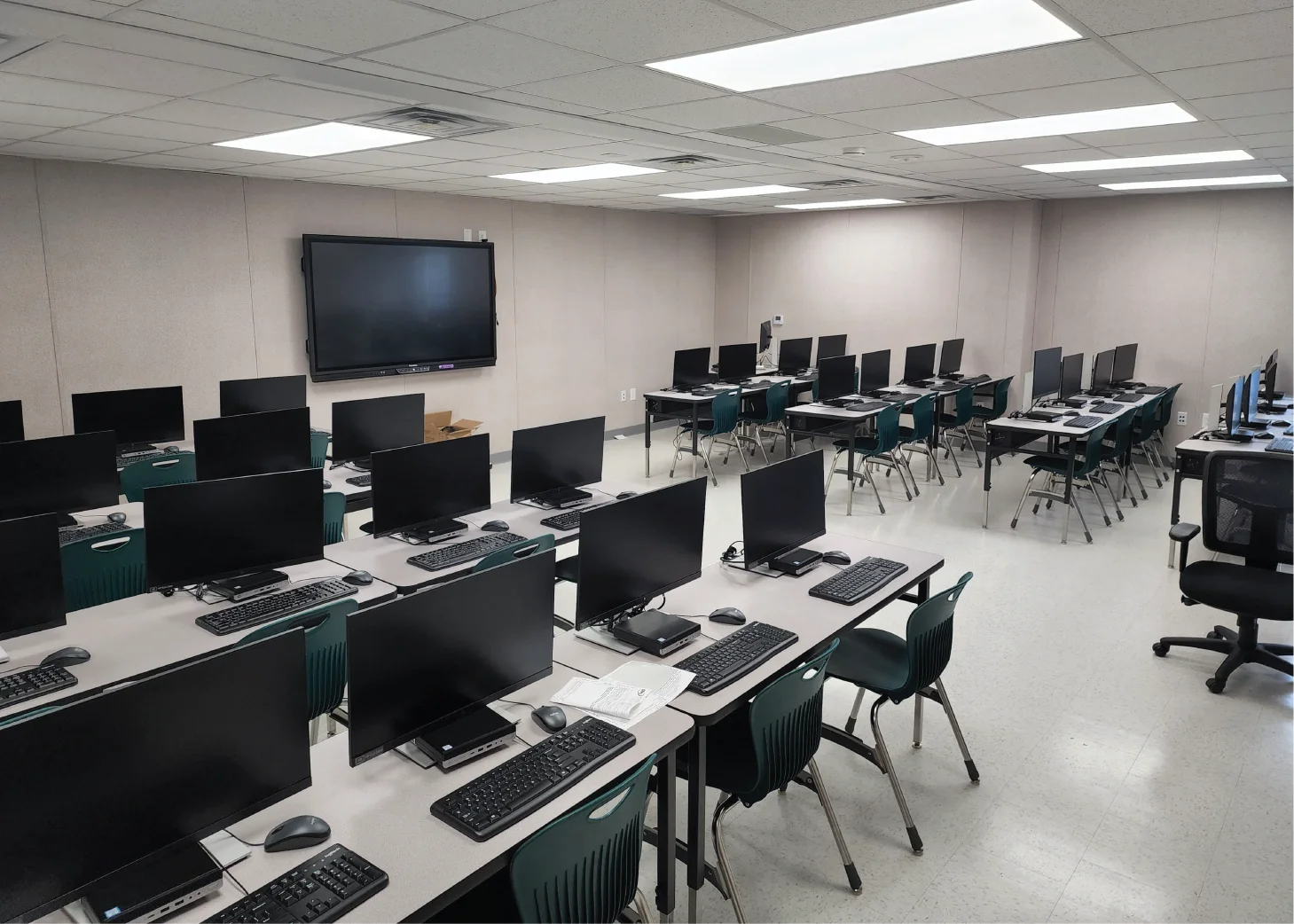 Tower Mobile Classroom Computer Desks