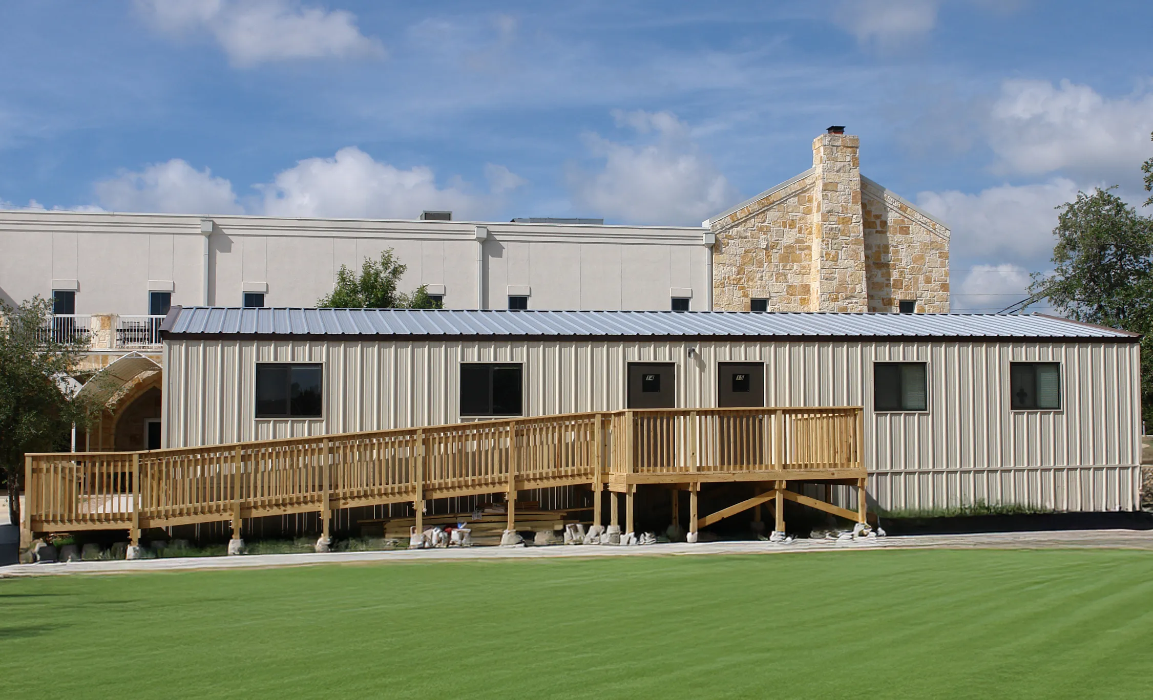 Specialty WMS Portable Education Buildings