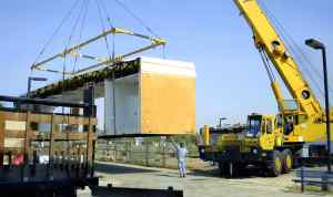 Crane Assembling Modules of Modular Building